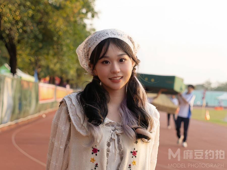 校园模特