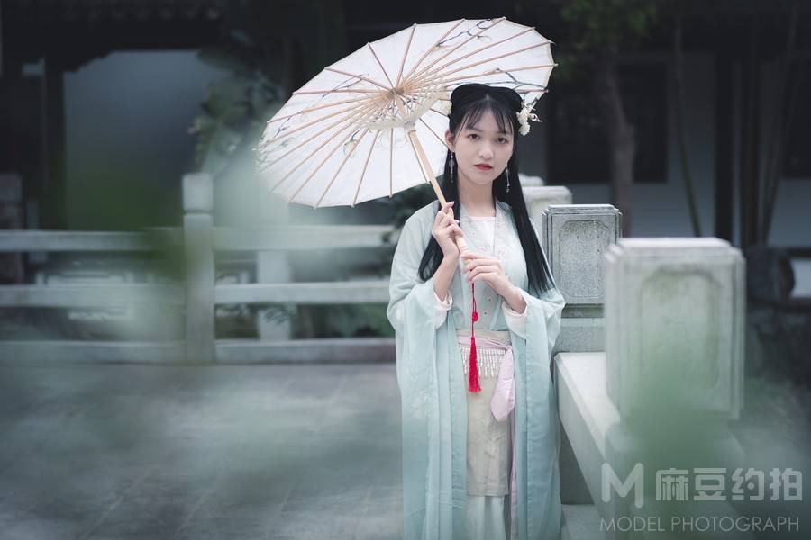 汉服模特