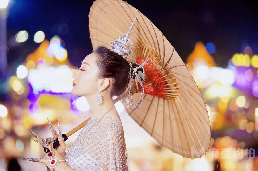 夜景模特