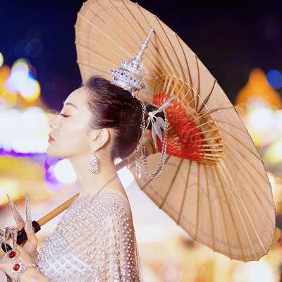 夜景模特