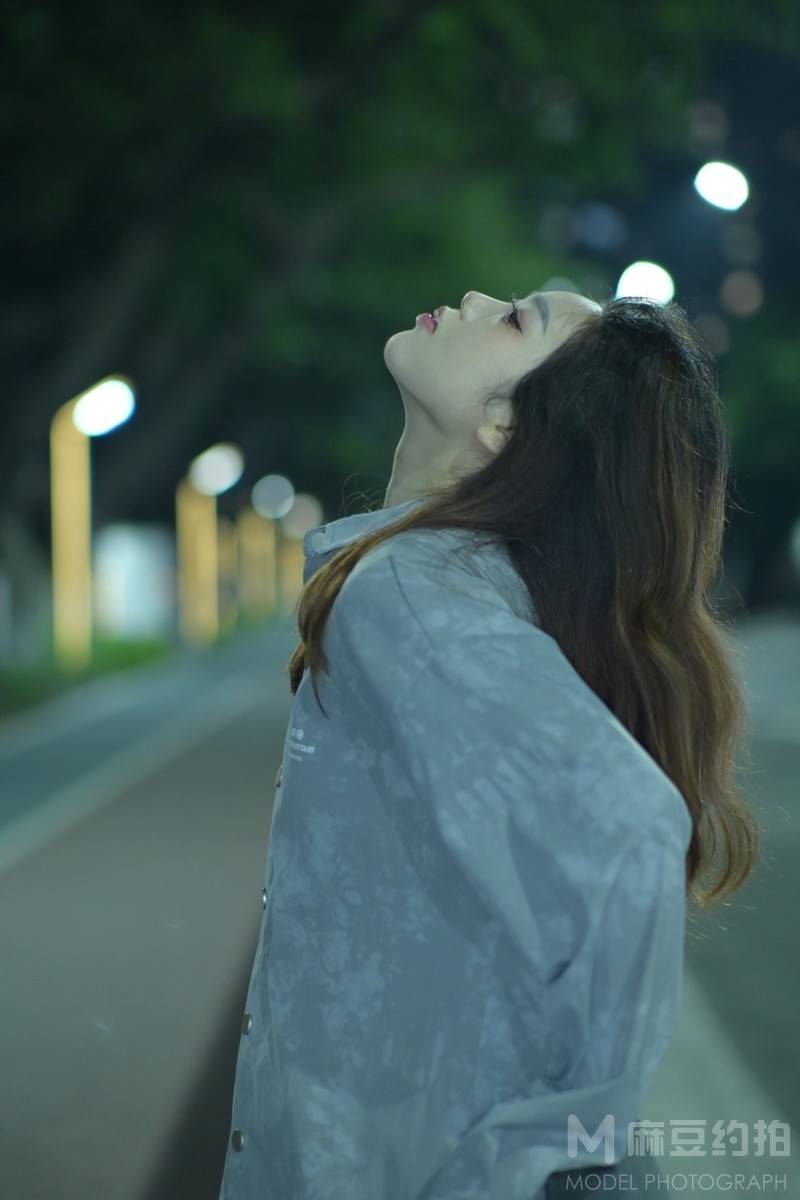夜景模特