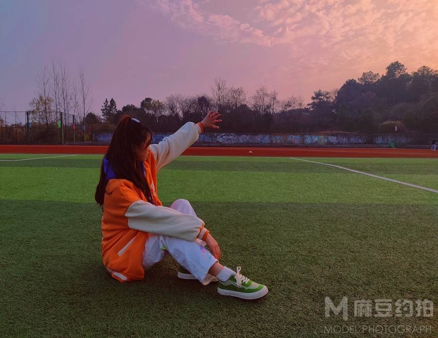 校园模特