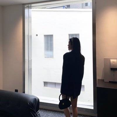 黑白模特