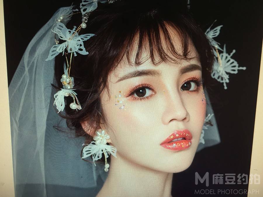 妆容模特
