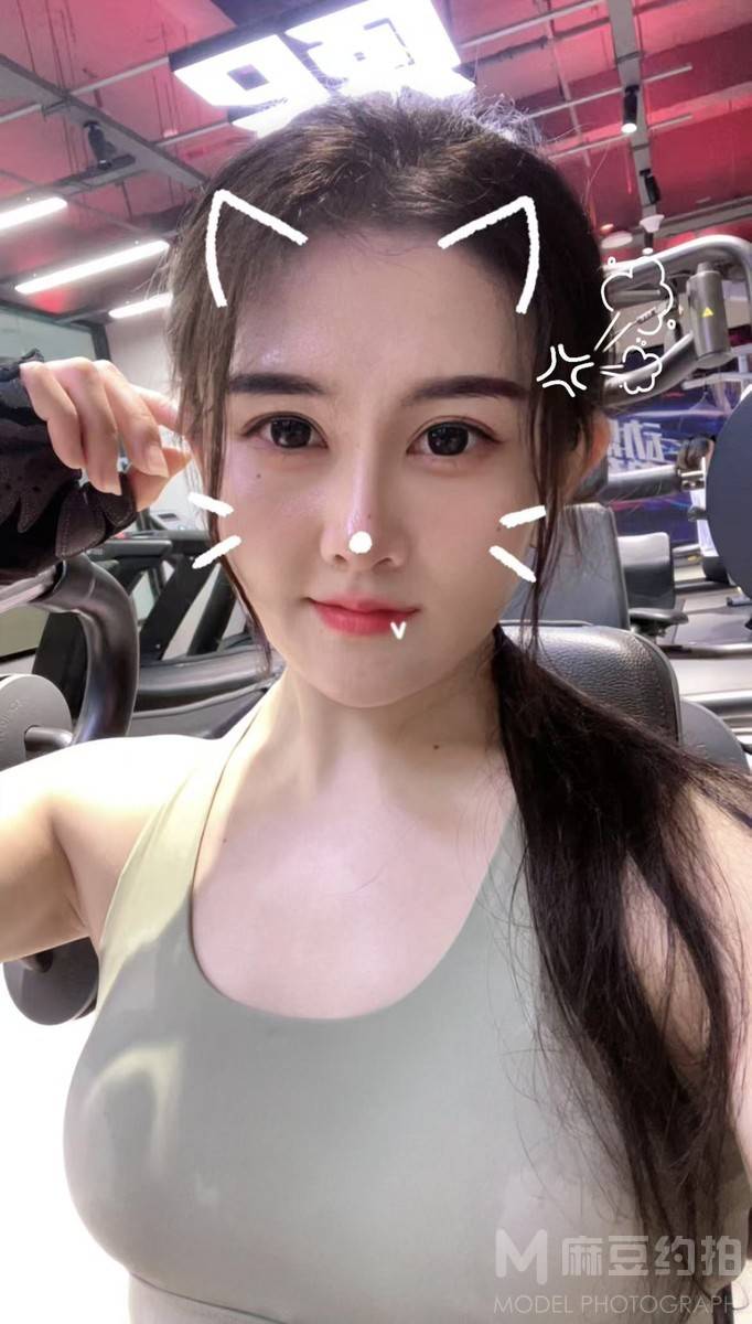 纪实模特