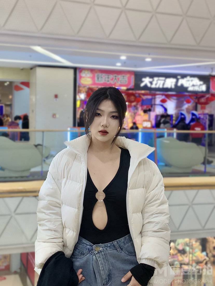 妆容模特