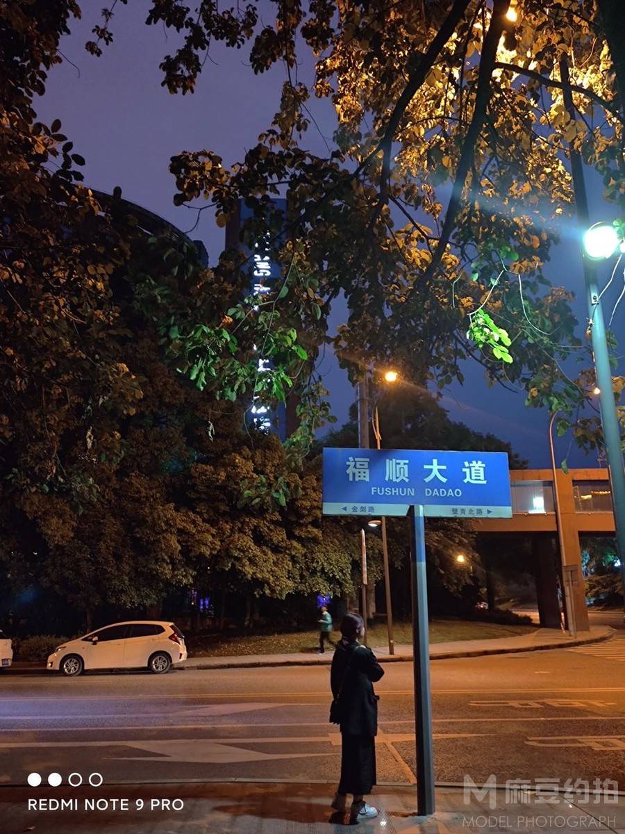 夜景模特