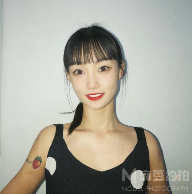 校园模特