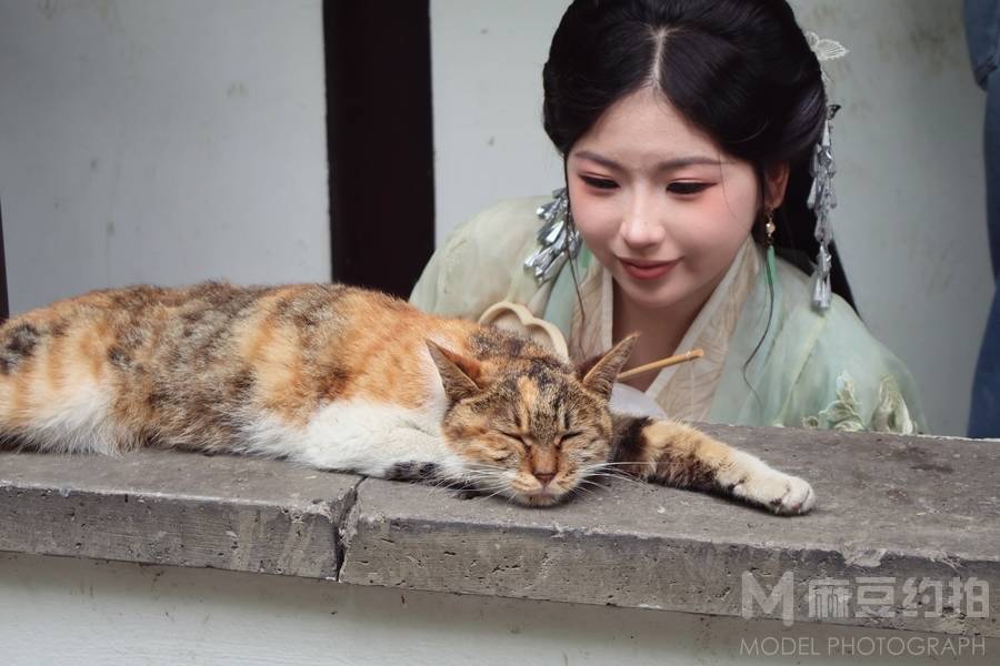 汉服模特