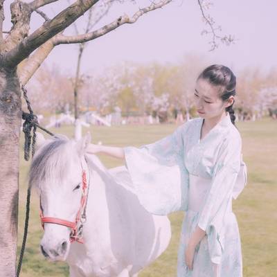 汉服模特