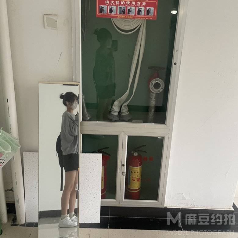黑白模特