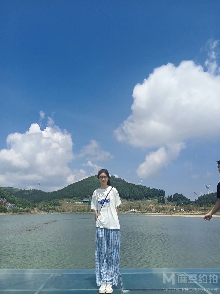 校园模特