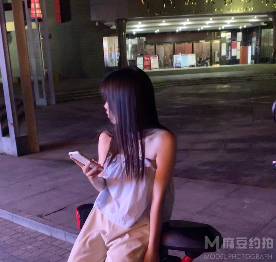 胶片模特
