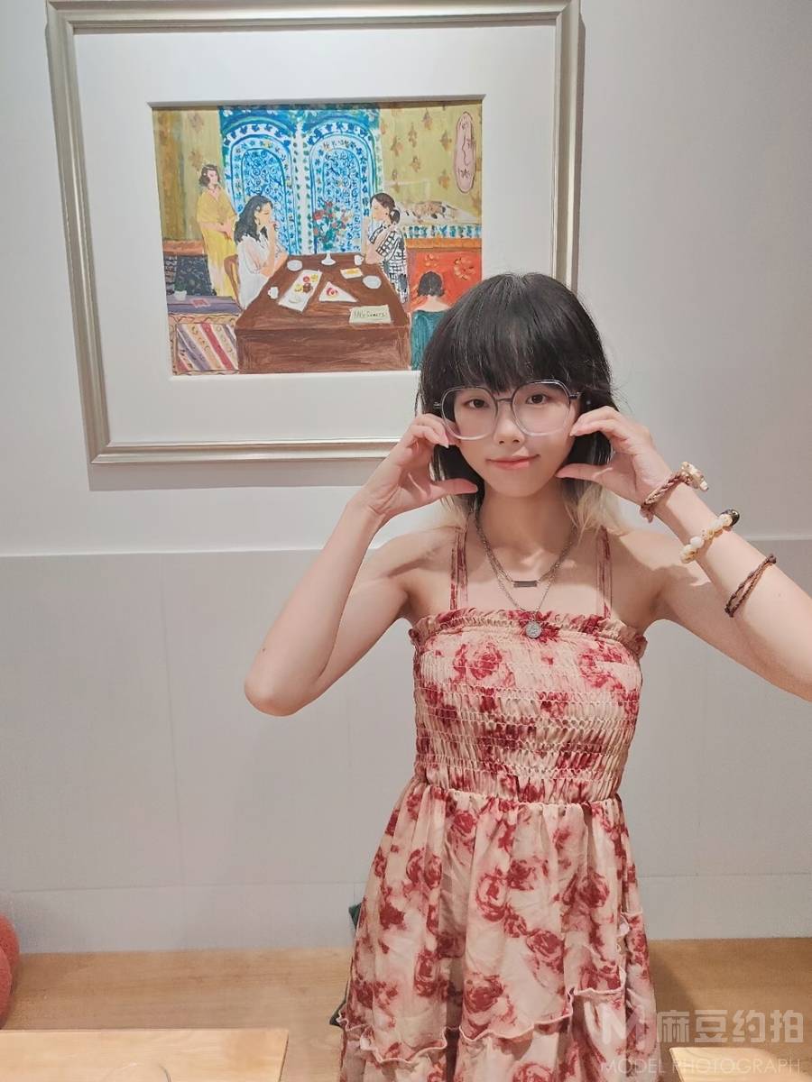校园模特