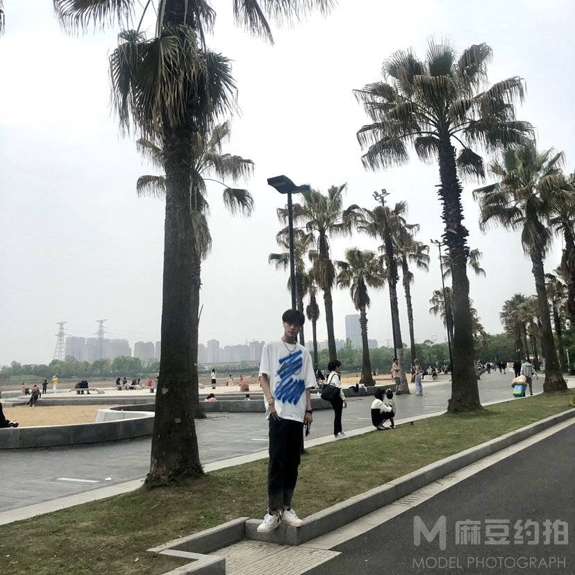 清新模特