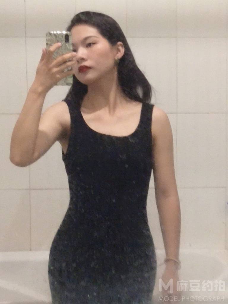 胶片模特