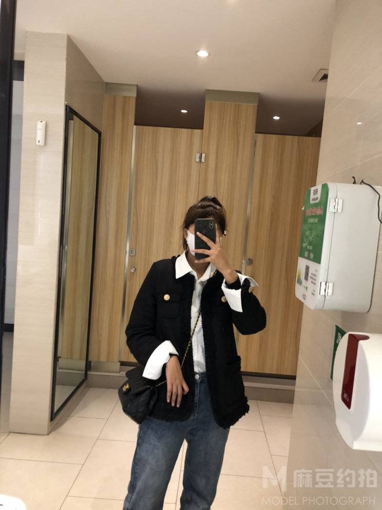 黑白模特