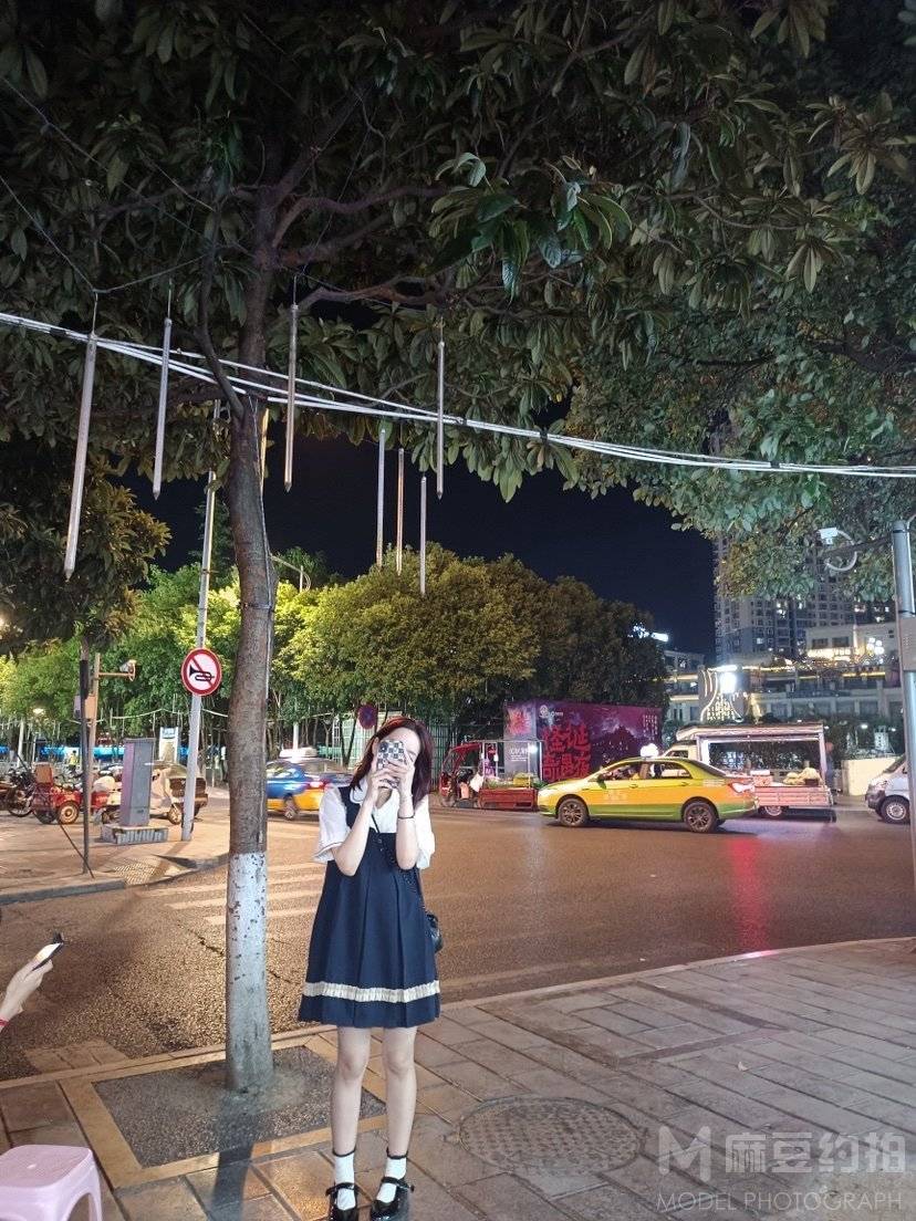 校园模特