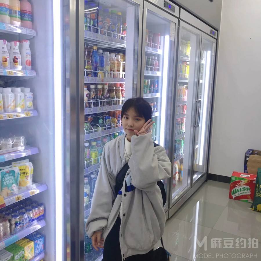 胶片模特