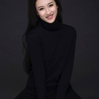 黑白模特