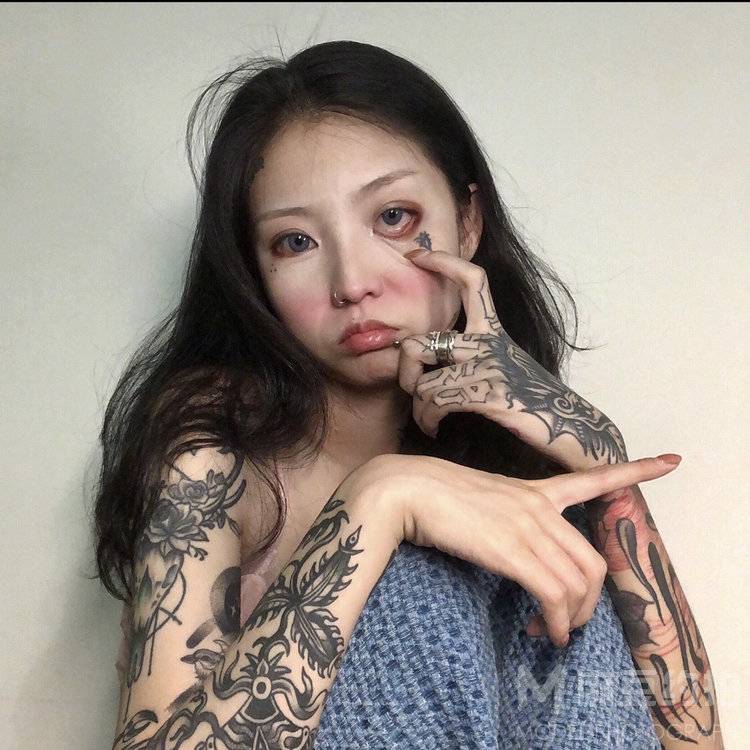 暗黑模特