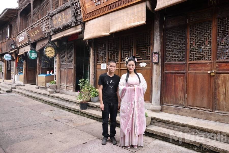 汉服模特