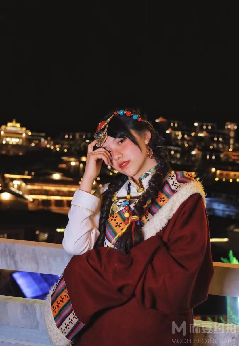 妆容模特