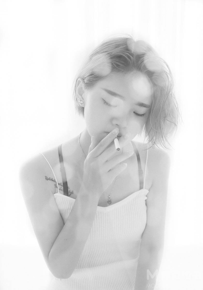情绪模特