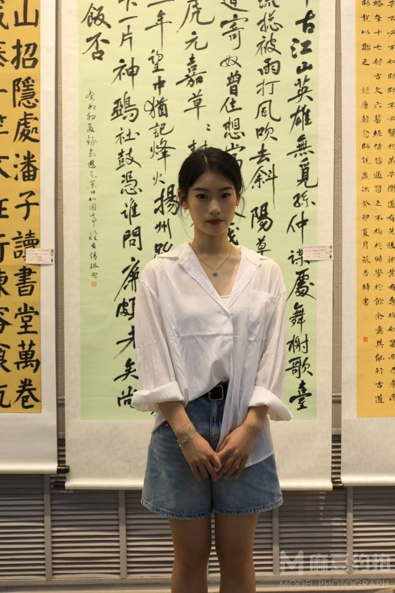 校园模特