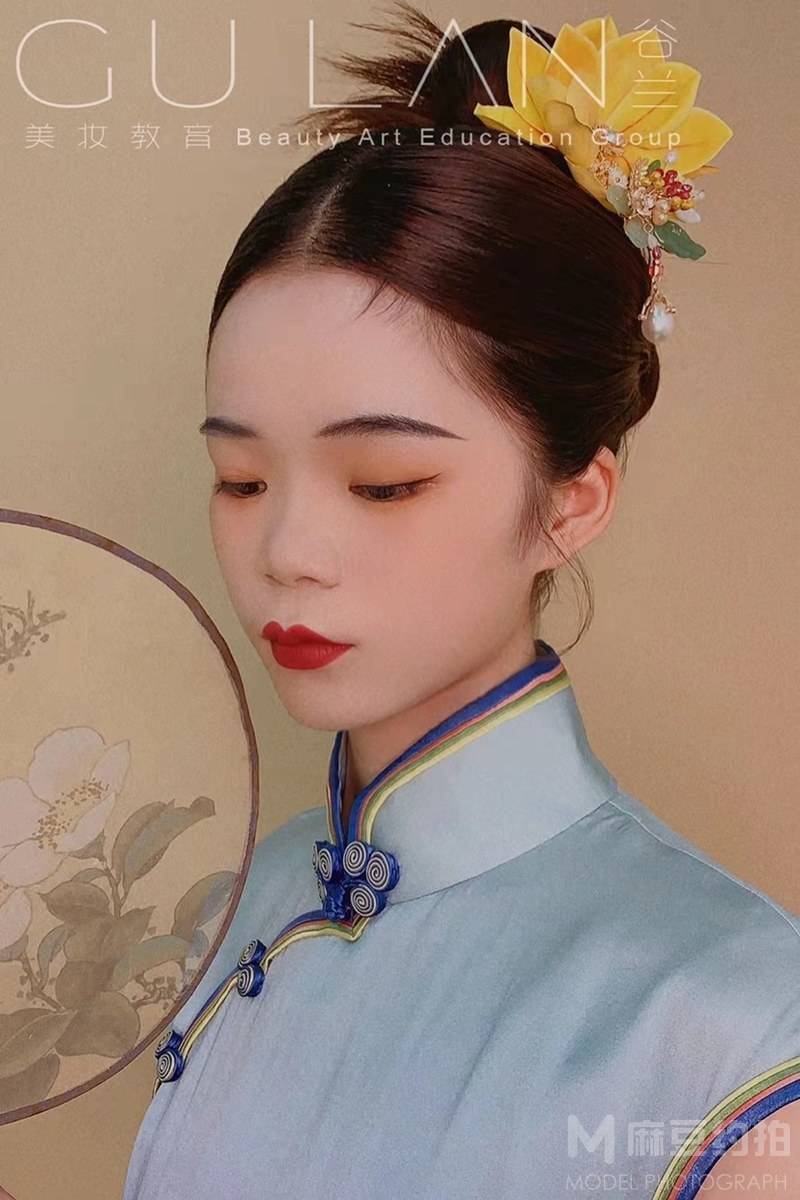 妆容模特