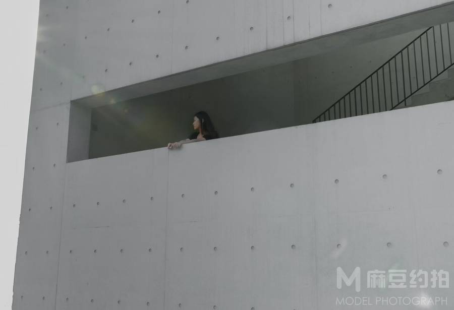 黑白模特
