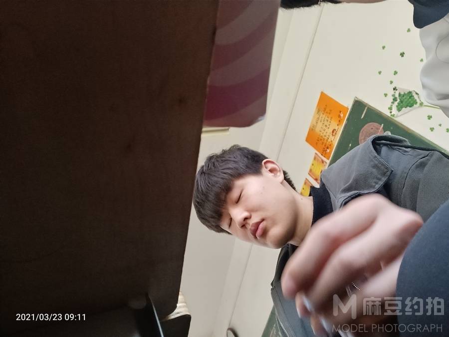胶片模特