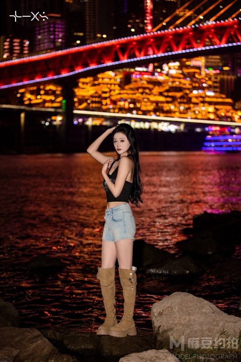 夜景模特