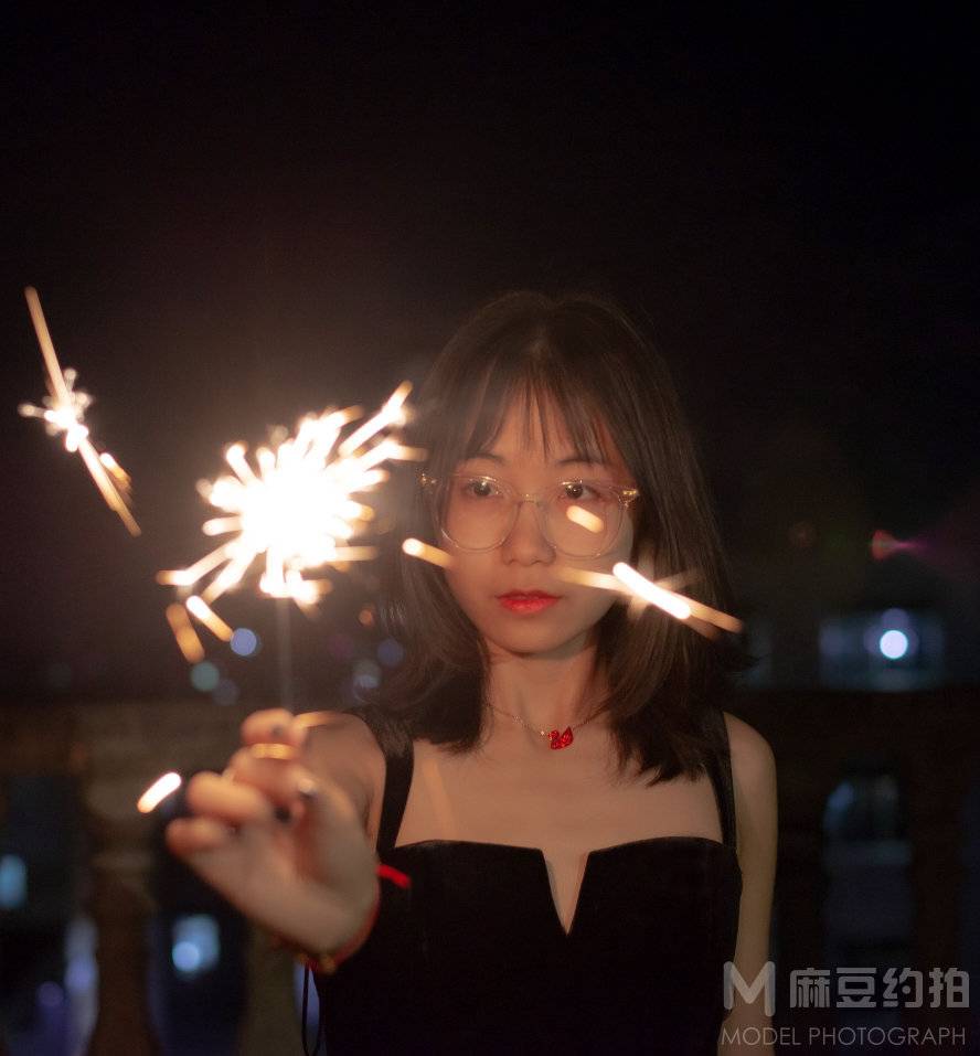 夜景模特