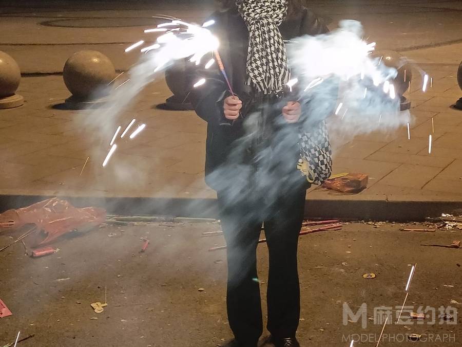 黑白模特
