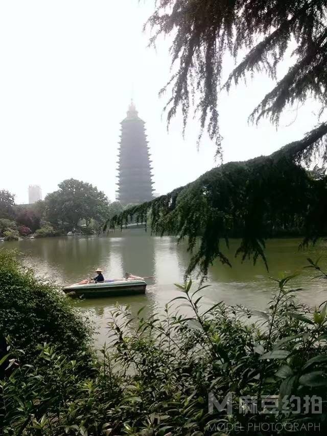 纪实模特
