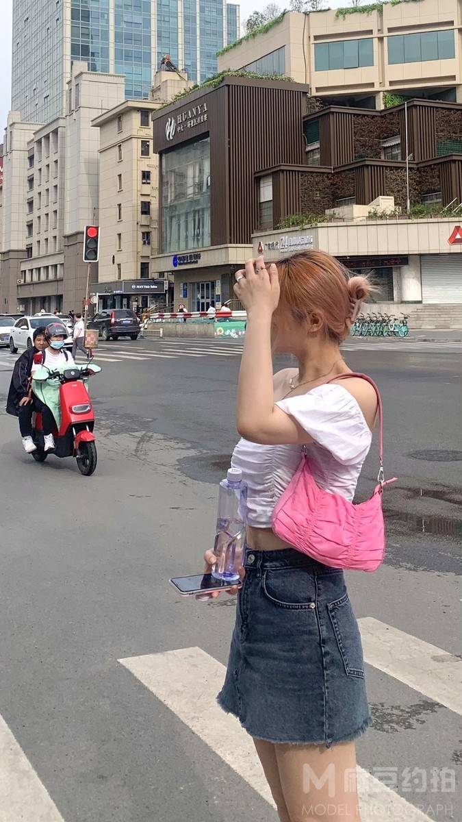 妆容模特