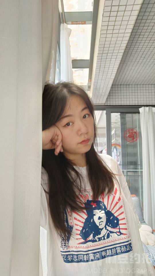 校园模特