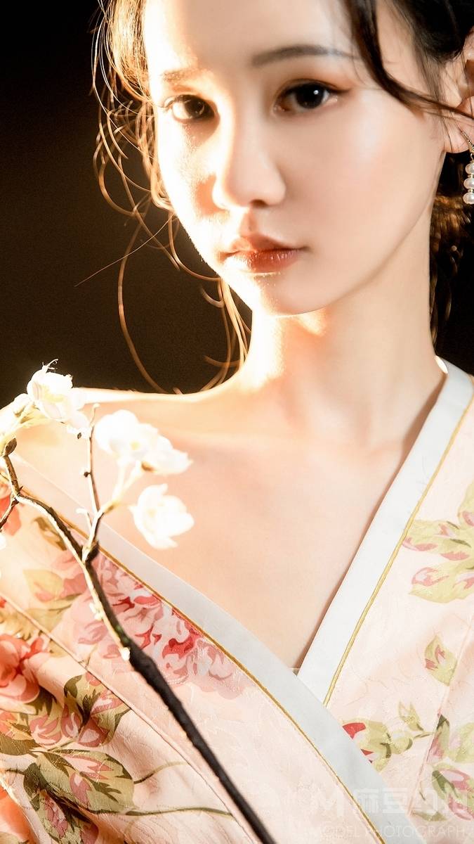 胶片模特