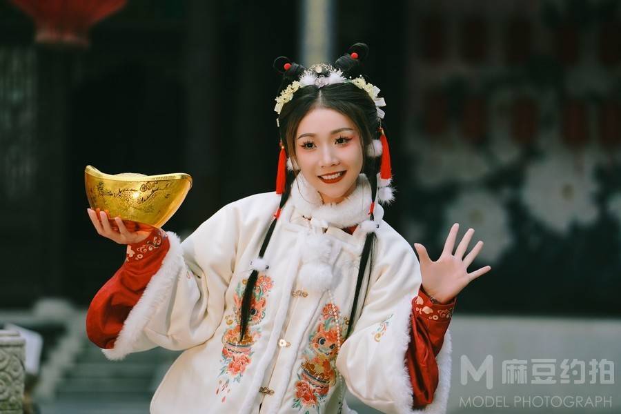 汉服模特