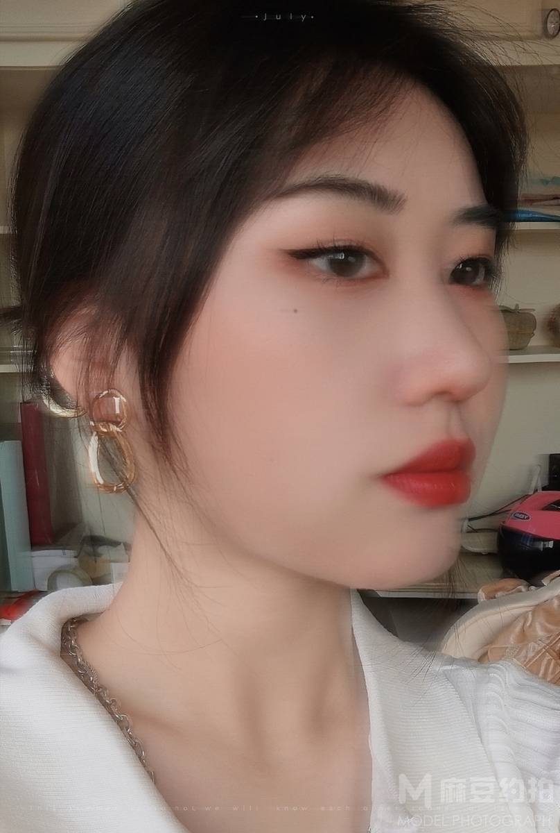 妆容模特