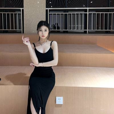 黑白模特