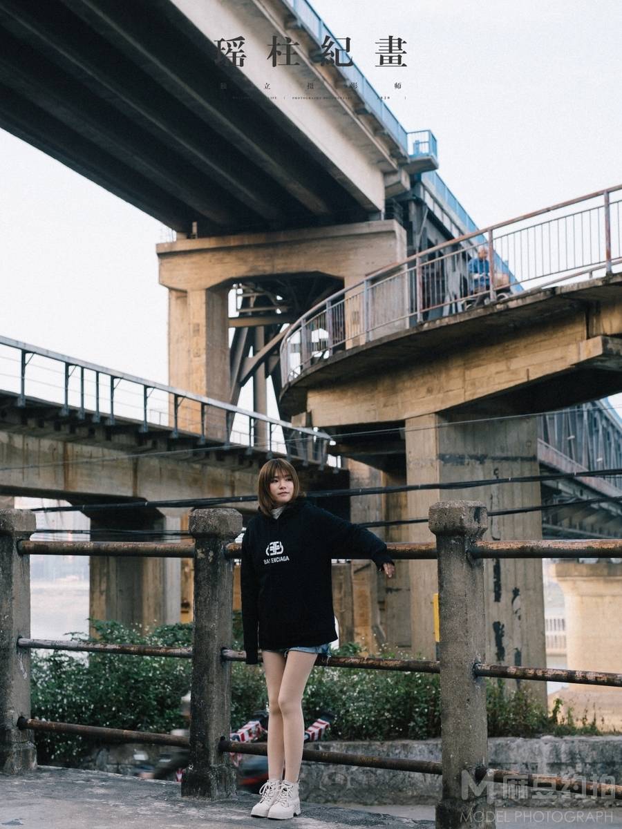 胶片模特