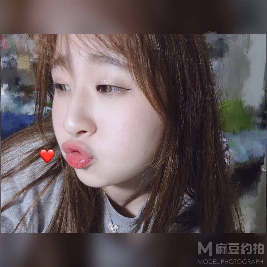 情绪模特