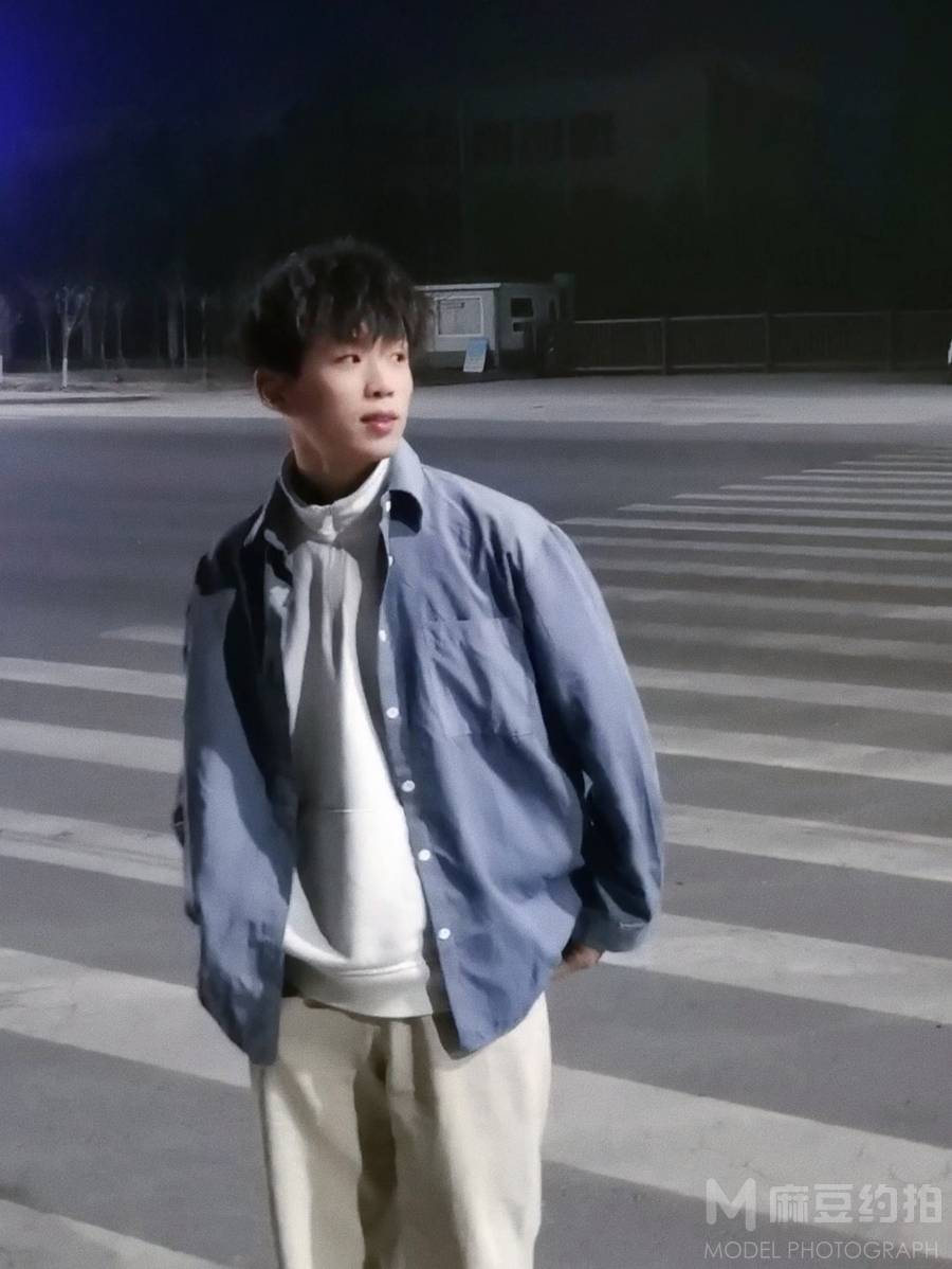 胶片模特