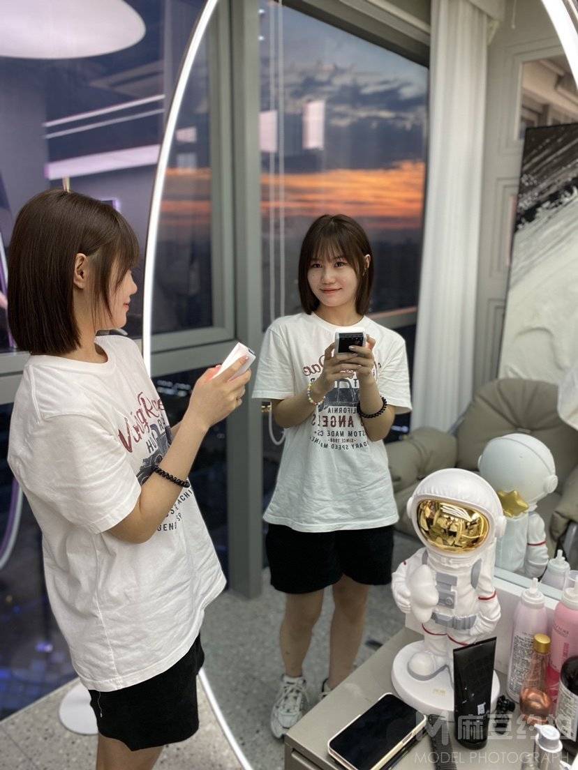 清新模特