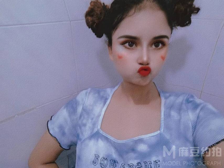 暗黑模特