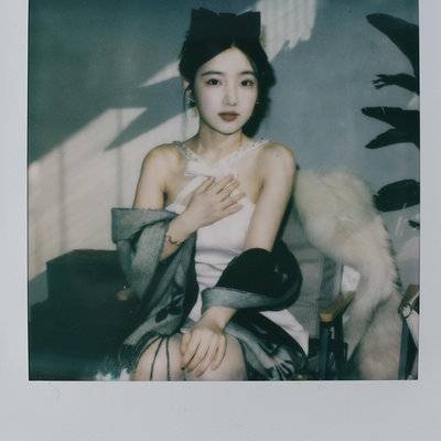 宝丽来模特