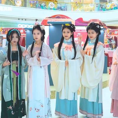 汉服模特
