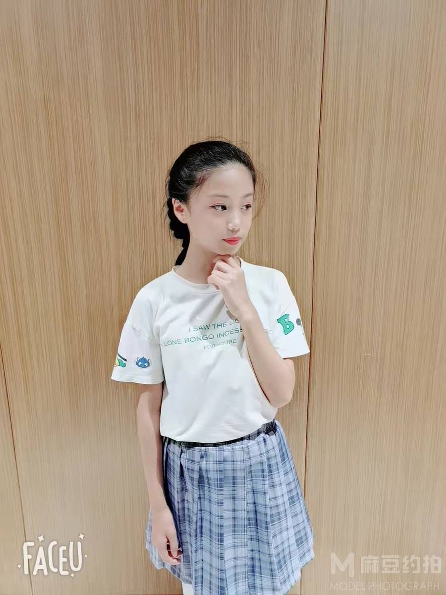 少女模特